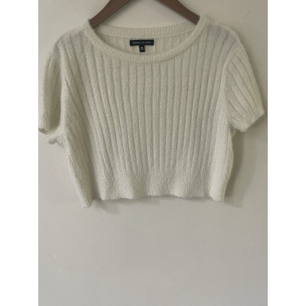 Kendall & Kylie Cropped Womens Size M Cream Knit Short Sleeve Fuzzy Sweater